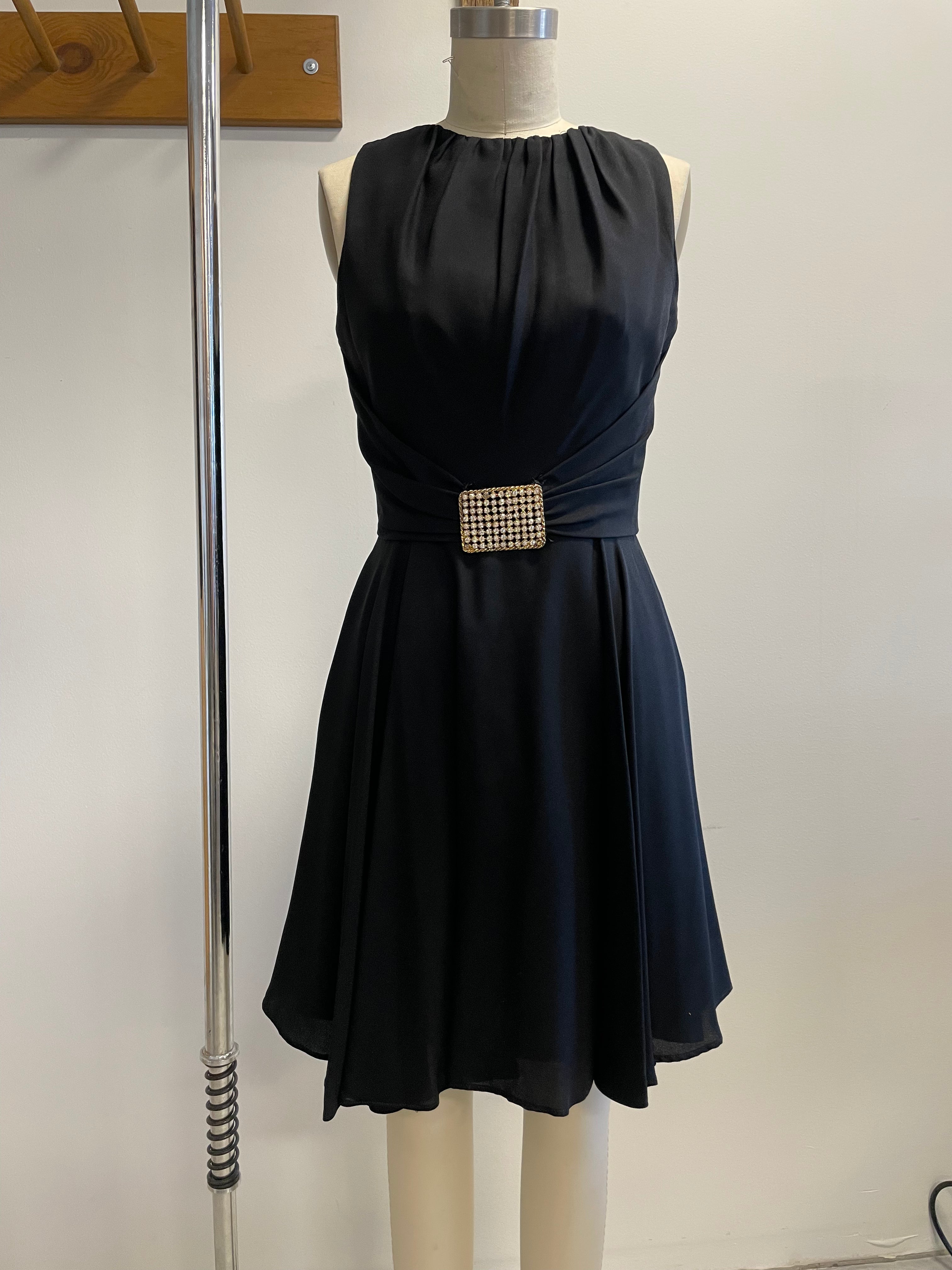 Vintage belted cocktail dress with buckle Lavender Elephant Vintage belted cocktail dress with buckle Lavender Elephant